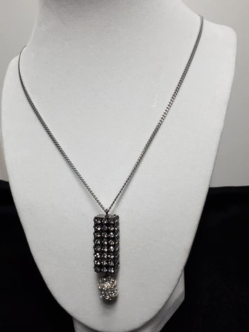 Sparkle bead necklace.